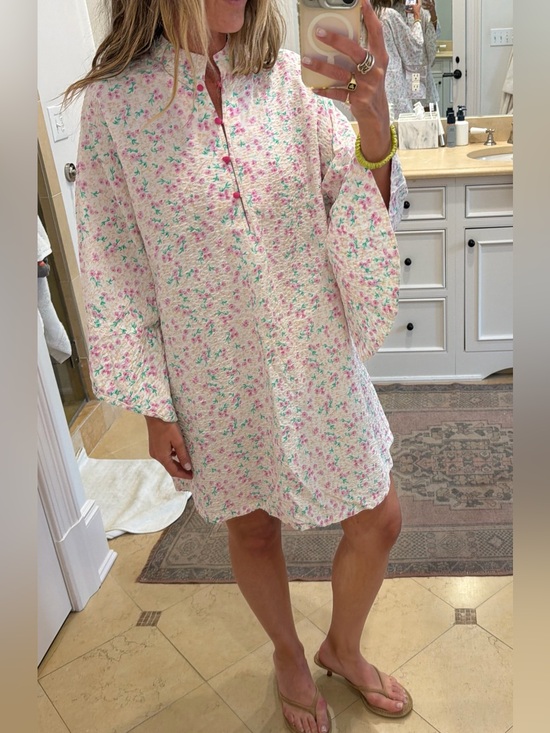La Vie Style House Dresses & Skirts - NWOT La Vie Style House floral bell sleeved mini dress